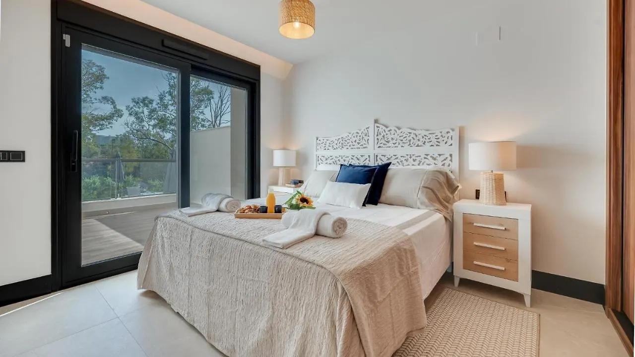 Endless Luxury At Marbella Lake Paradise