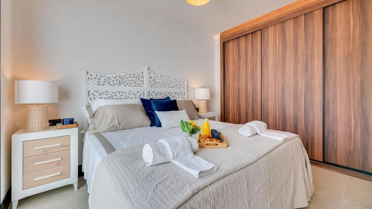 Apartment Endless Luxury At Marbella Lake Paradise