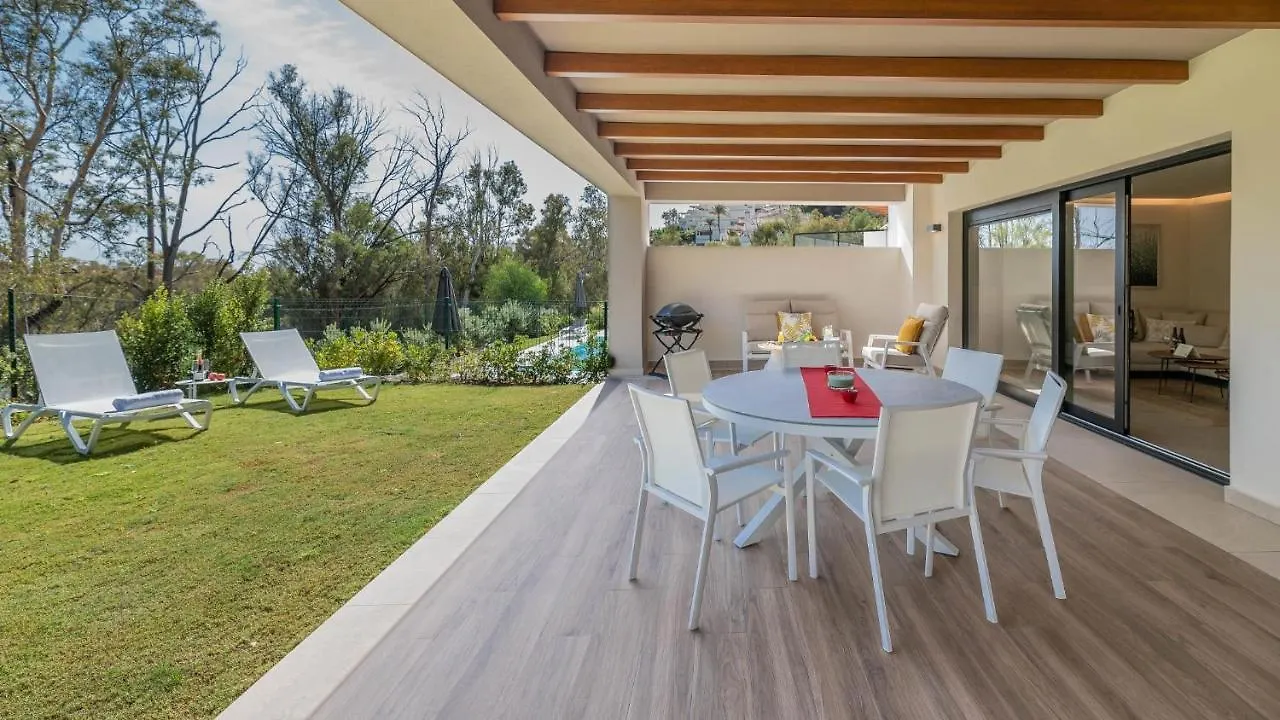 Endless Luxury At Marbella Lake Paradise 0*,