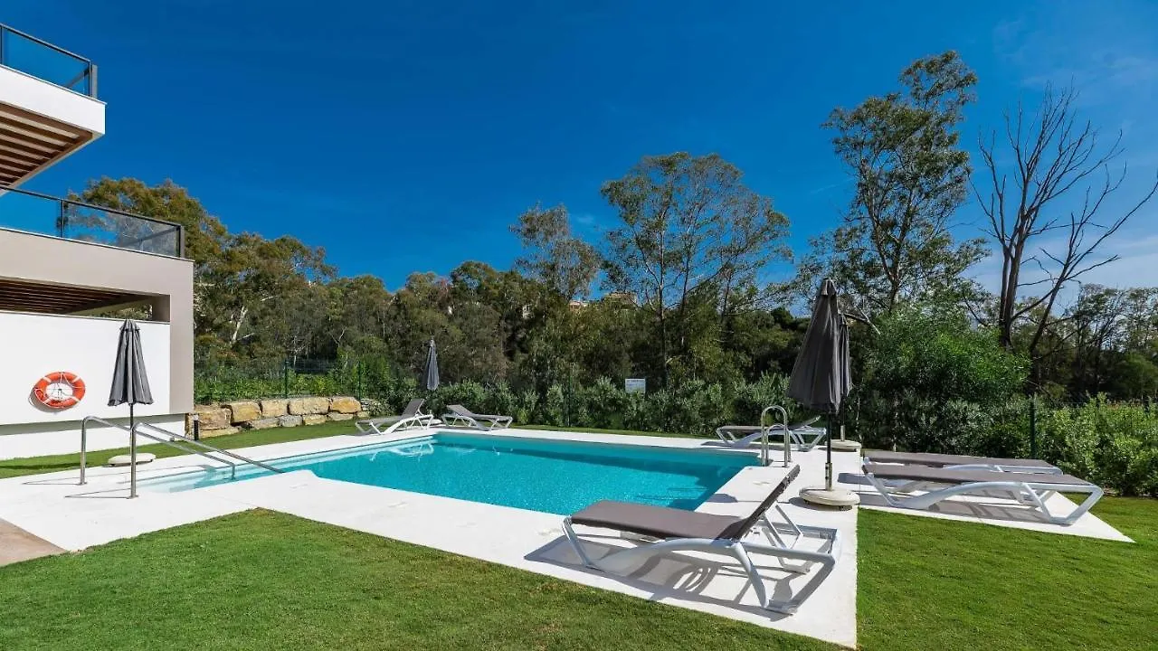 Endless Luxury At Marbella Lake Paradise Apartment